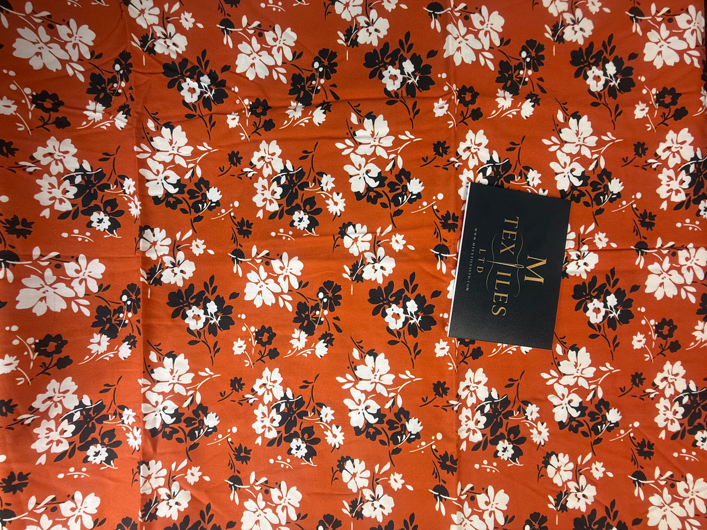 Bold Daisy Viscose Dress Fabric | Sold by the Metre